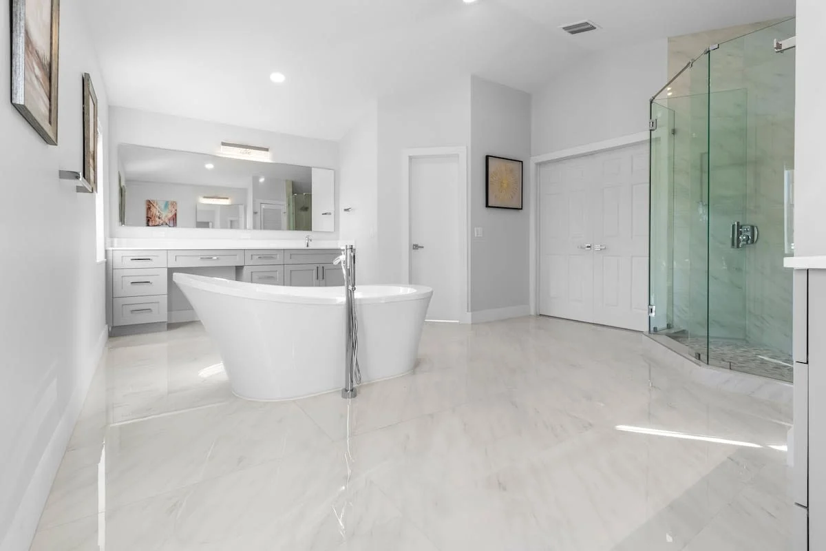 Wander Miami Manor #75