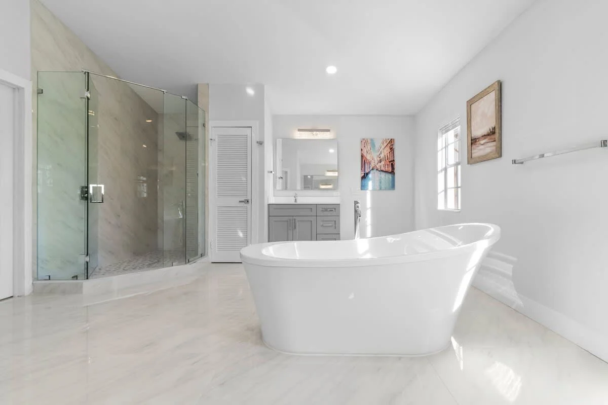 Wander Miami Manor #115