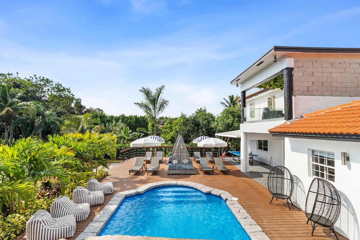 Wander Miami Manor #116