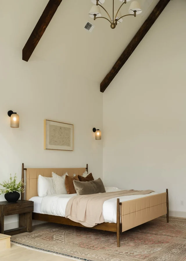 Bedroom 1 image 1