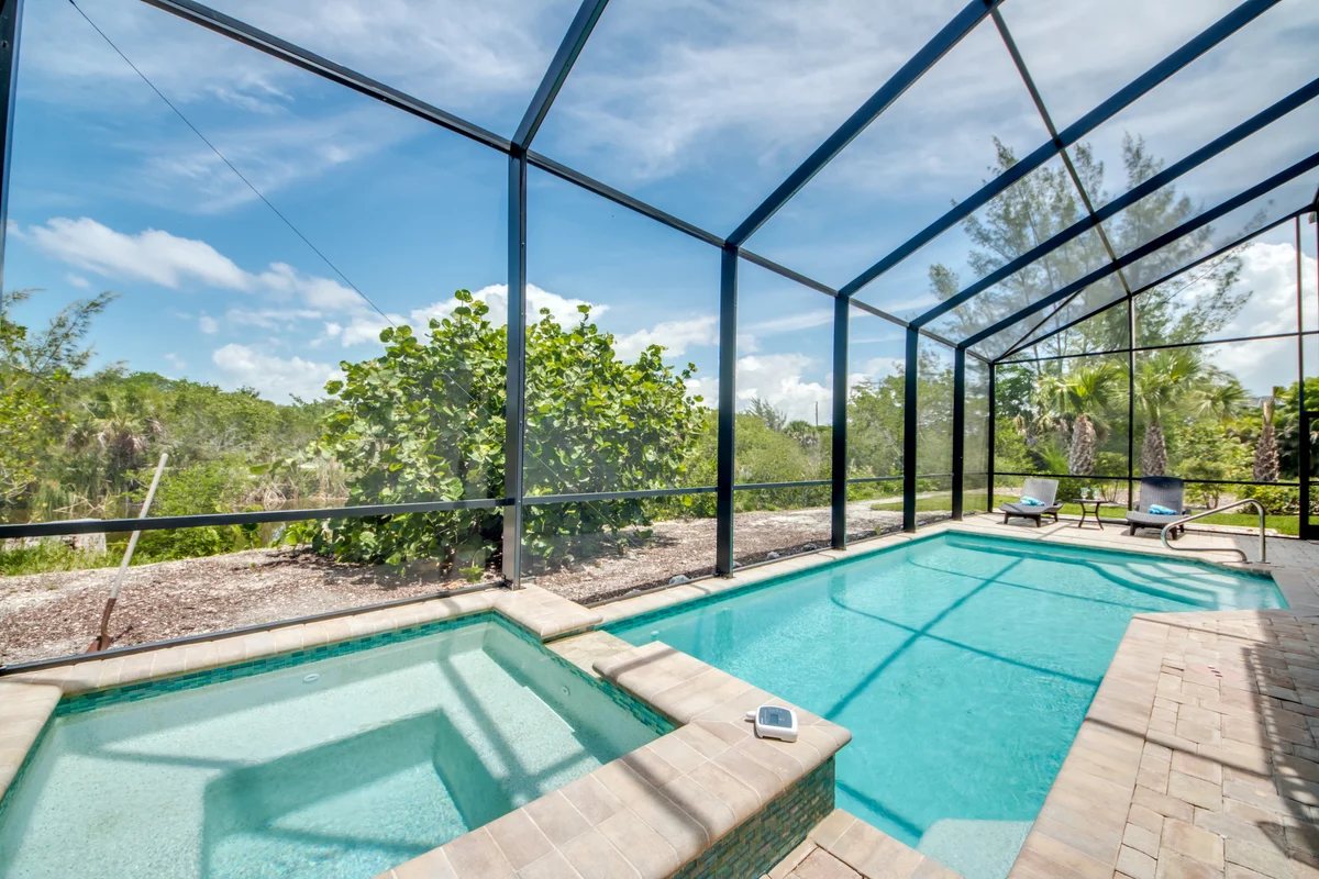 Home in Sanibel property photo 3