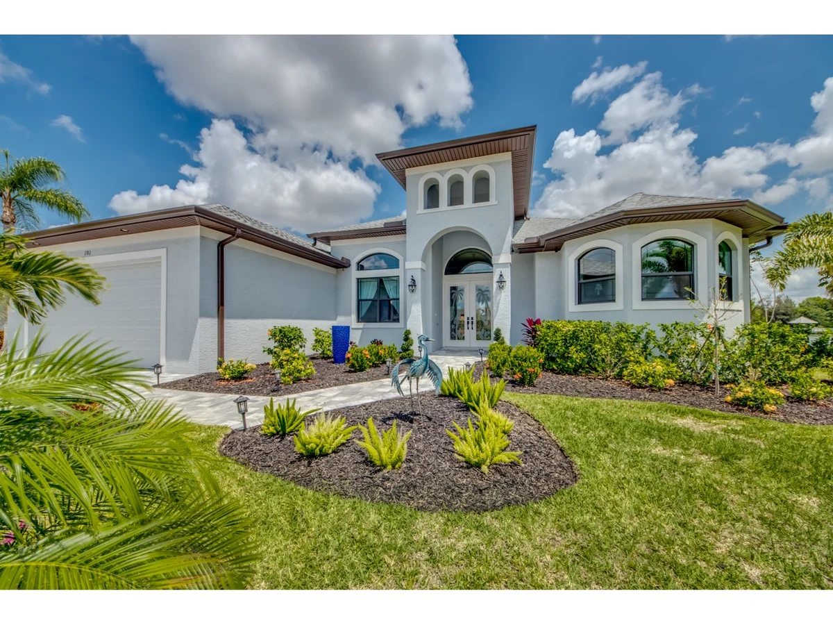 Home in Cape Coral property photo 5
