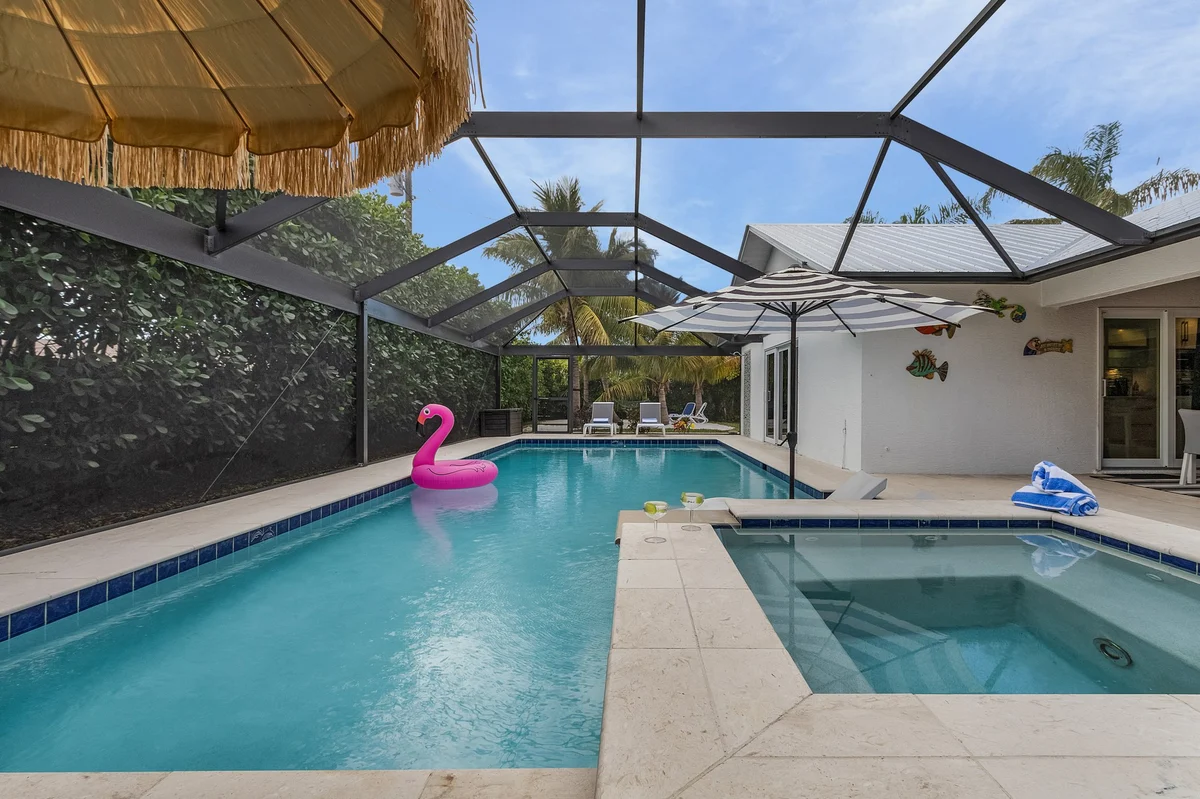 Home in Cape Coral property photo 2