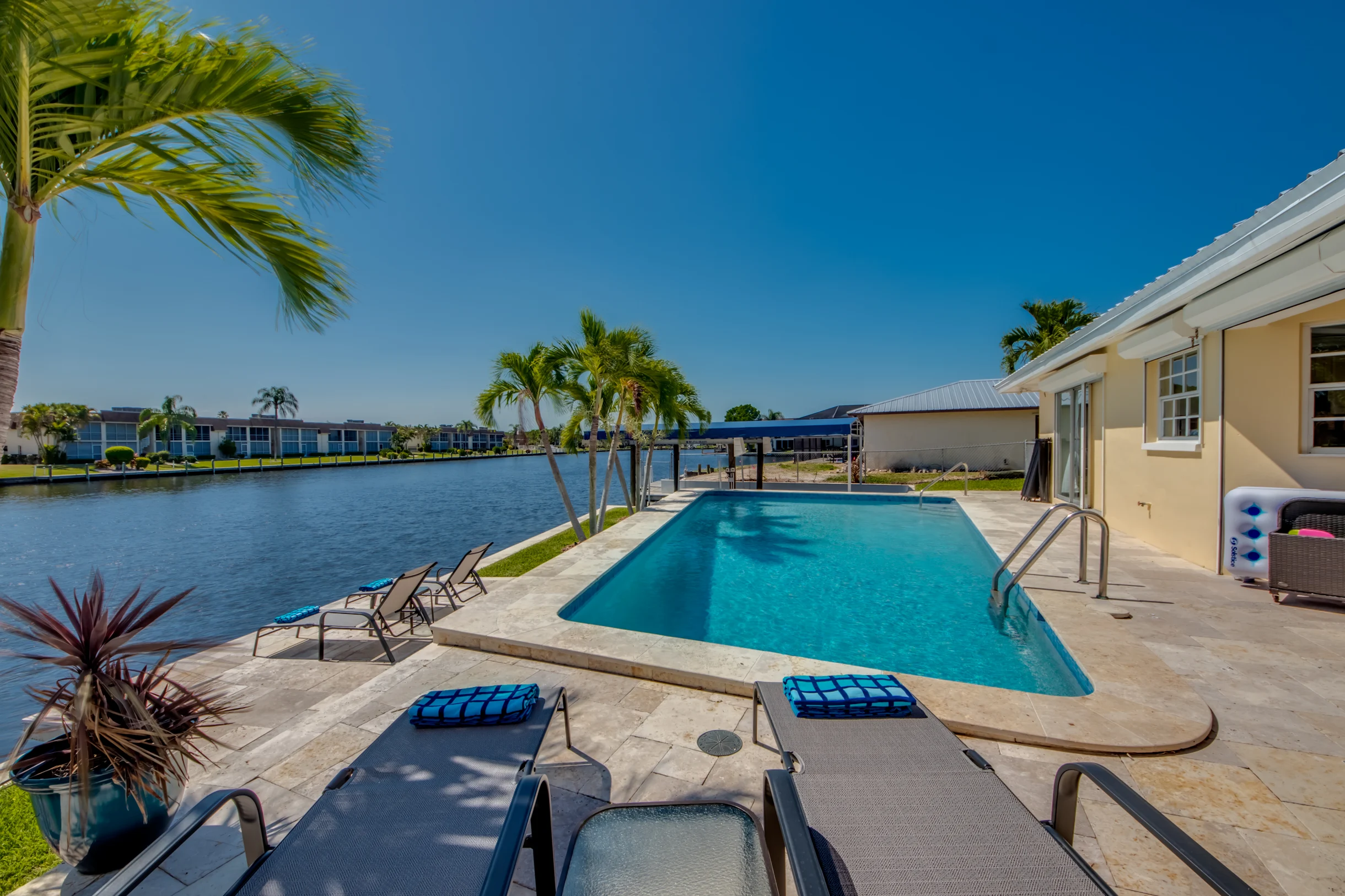 Home in Cape Coral property photo 3