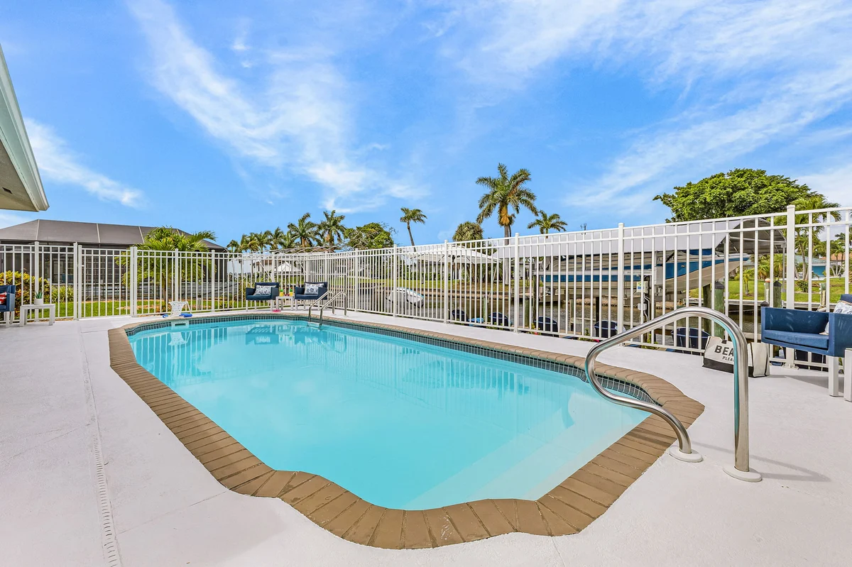 Home in Cape Coral property photo 5