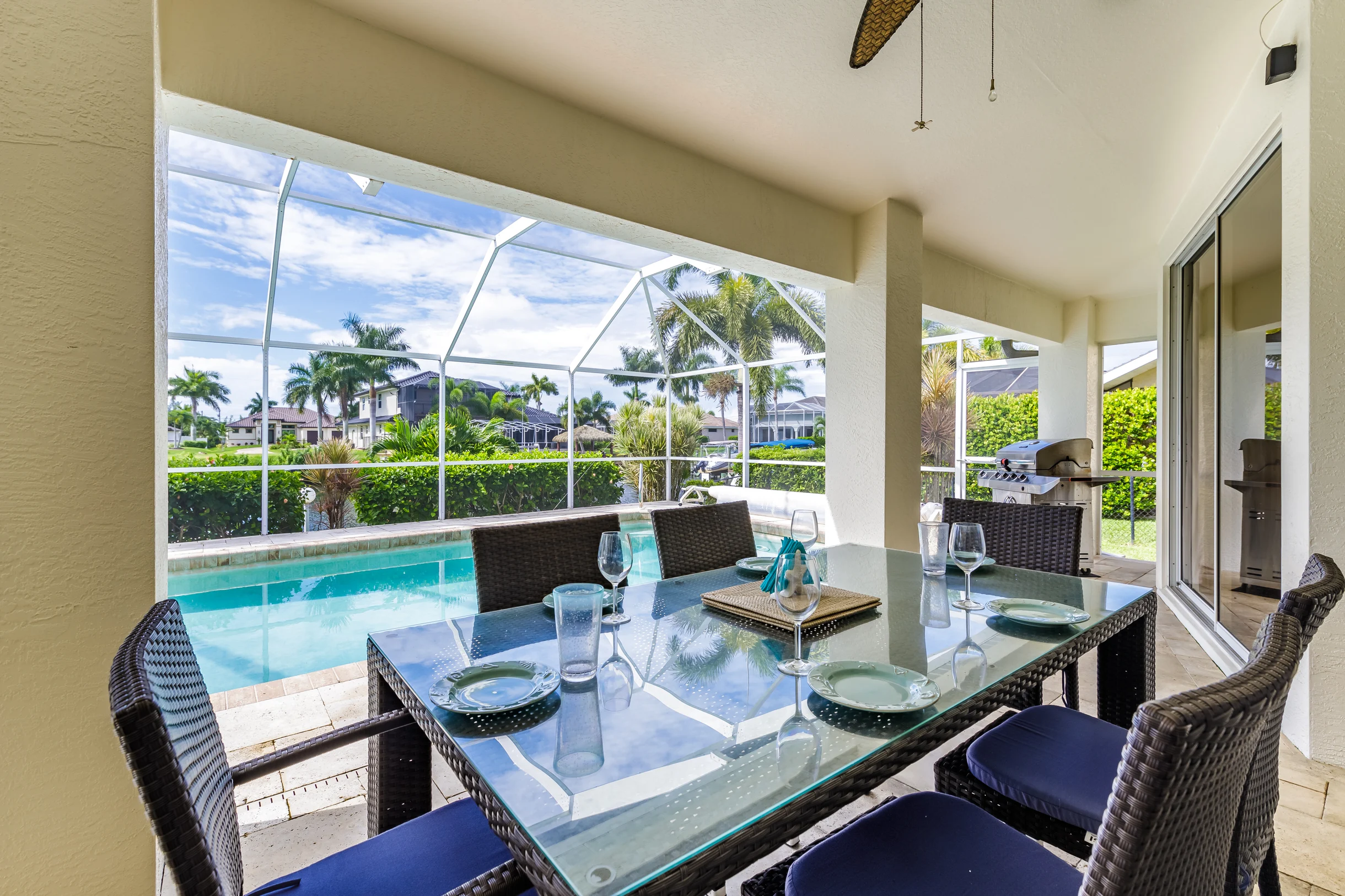 Home in Cape Coral property photo 2