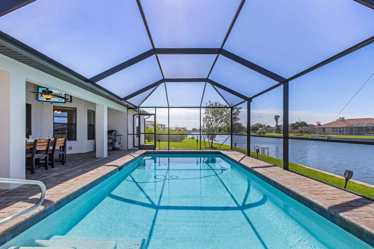 Home in Cape Coral property photo 2
