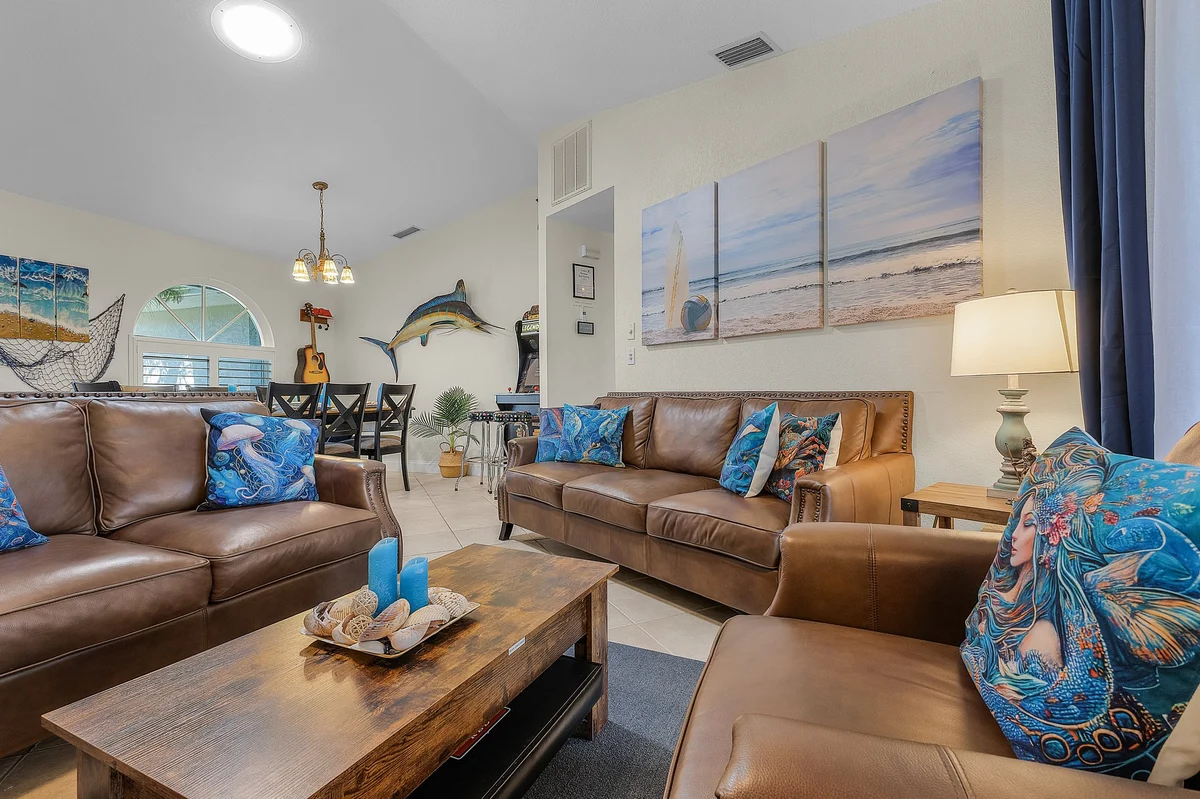 Home in Cape Coral property photo 2