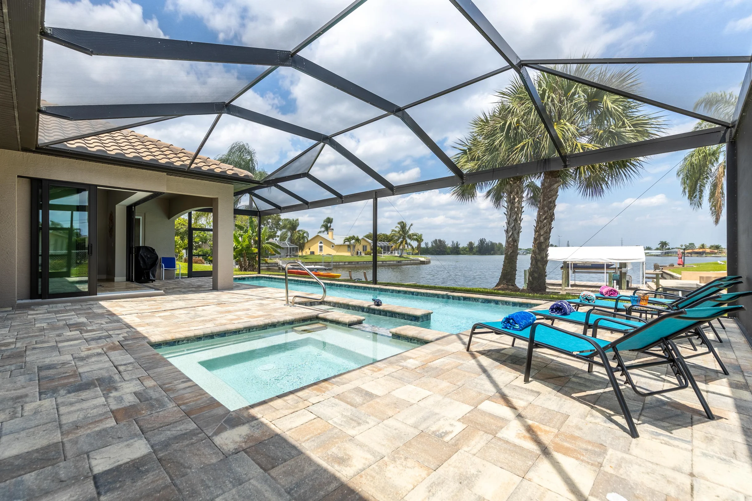 Home in Cape Coral property photo 1