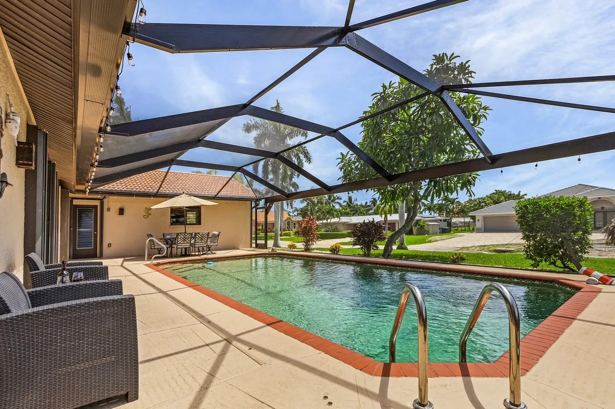 Home in Cape Coral property photo 2