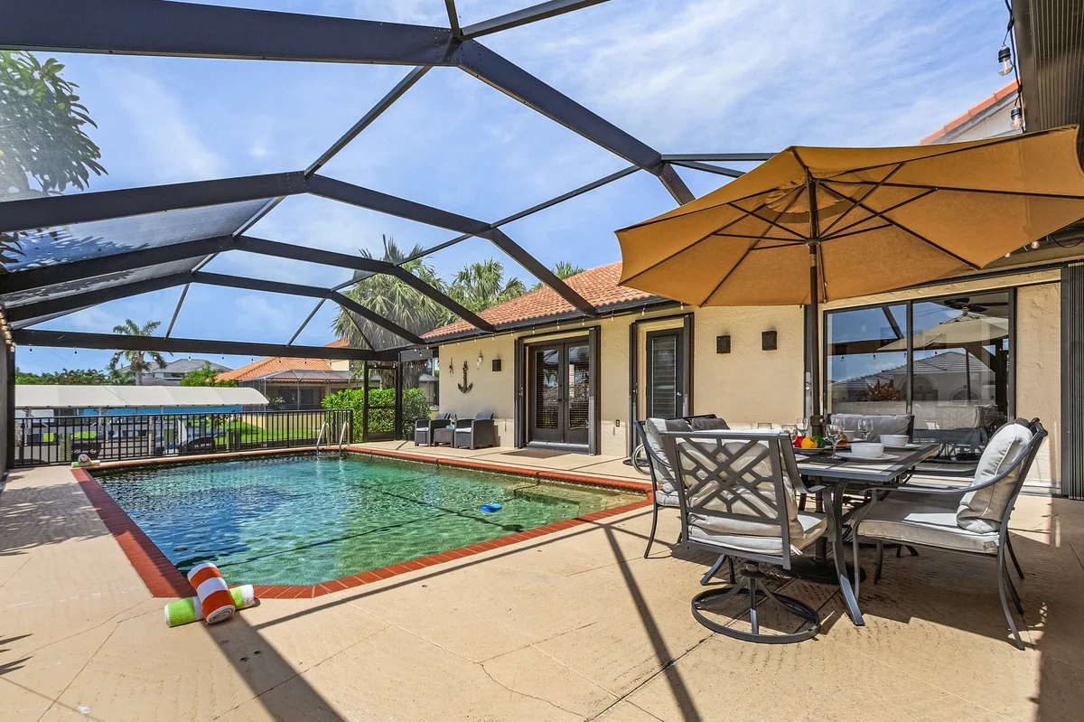 Home in Cape Coral property photo 4
