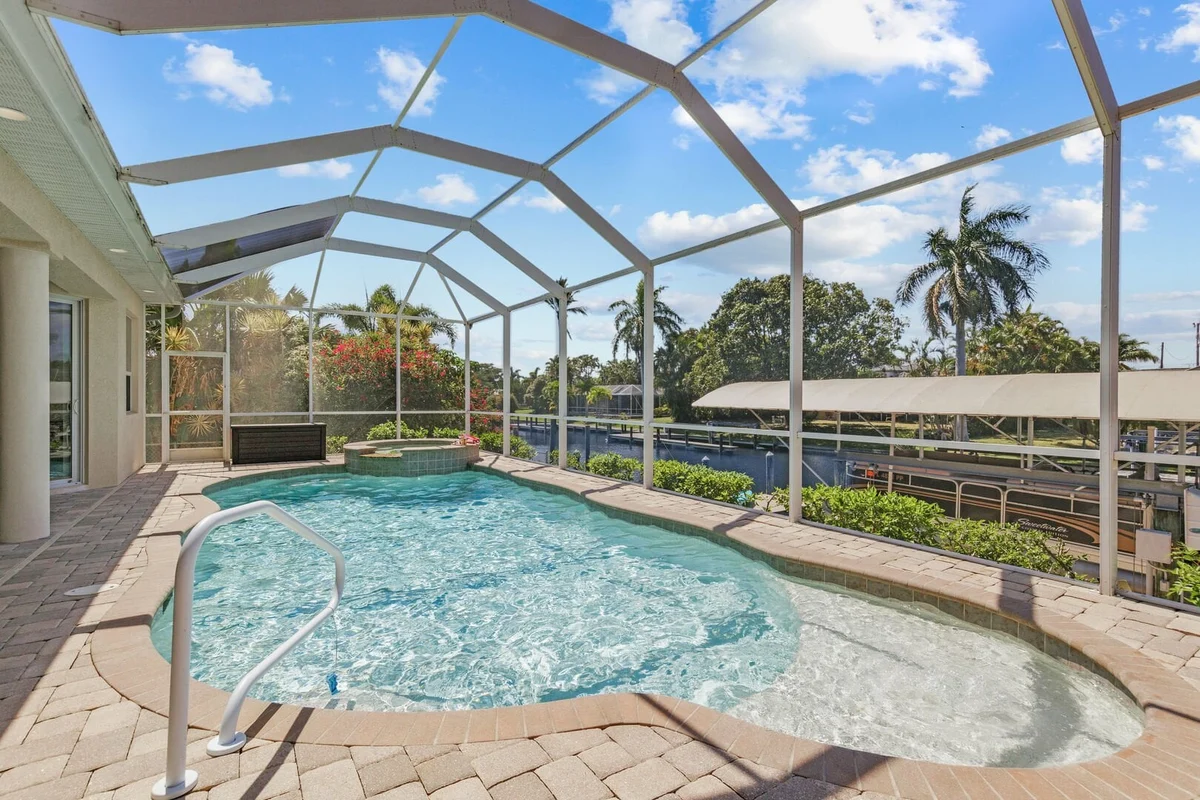 Home in Cape Coral property photo 2