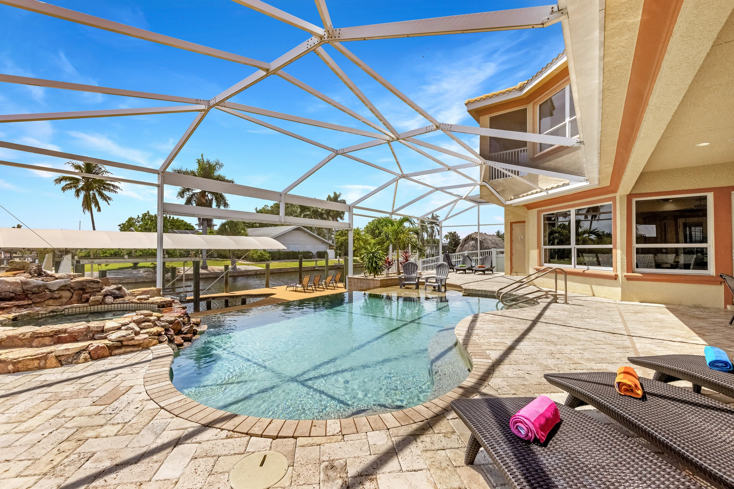 Home in Cape Coral property photo 2