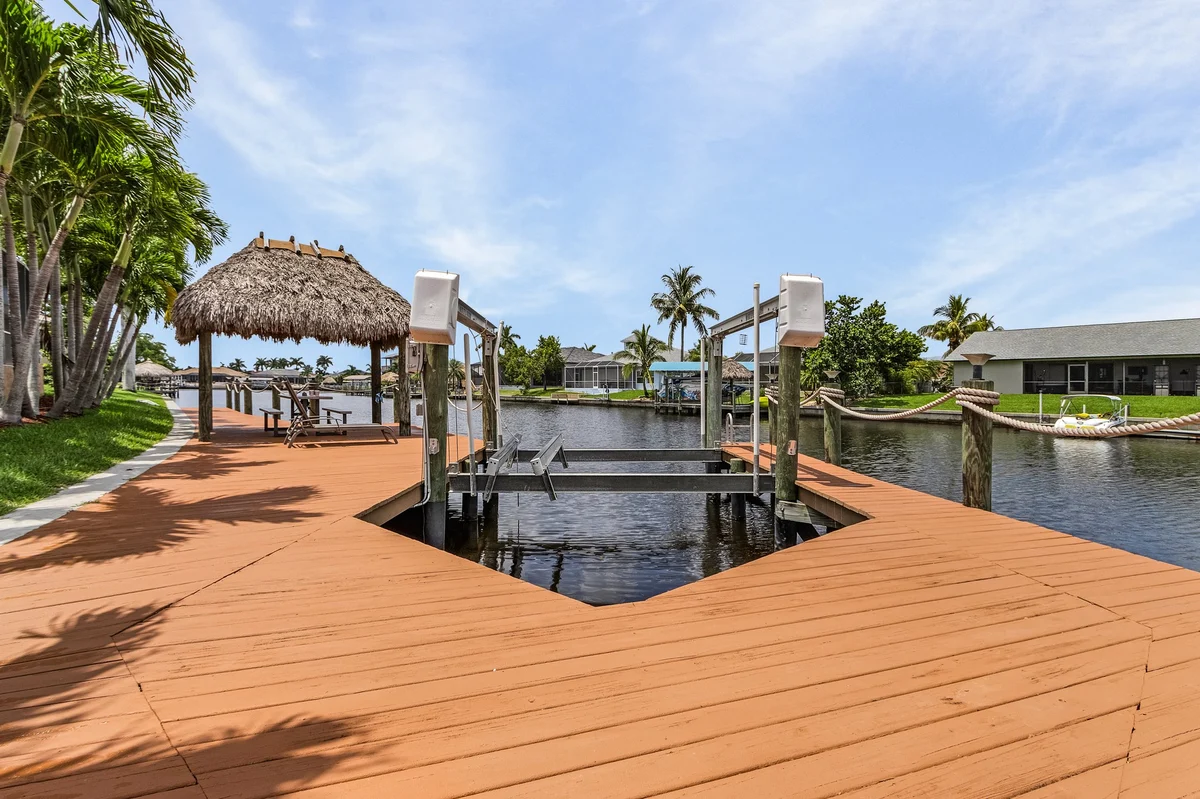 Home in Cape Coral property photo 5