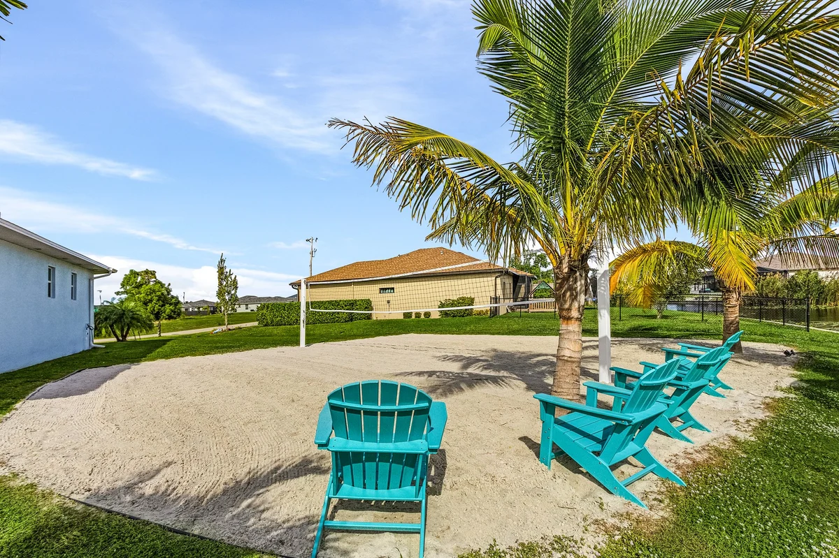Home in Cape Coral property photo 4