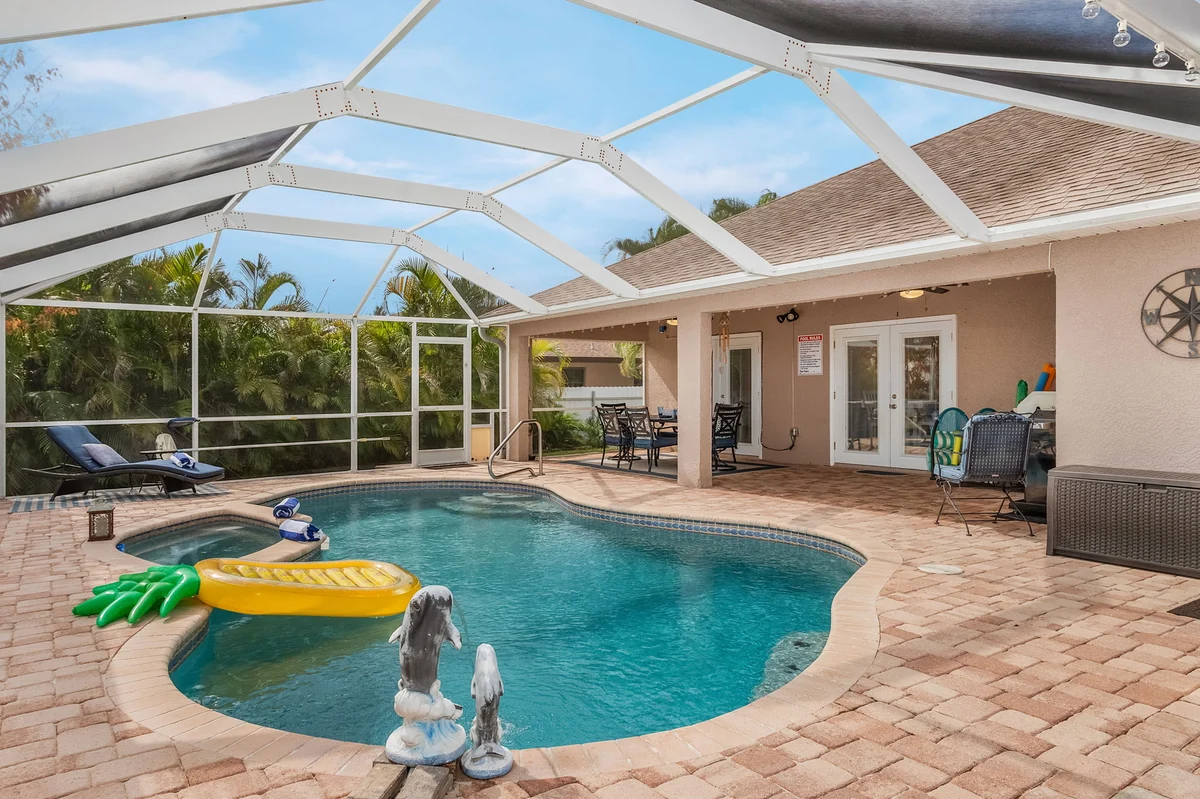 Home in Cape Coral property photo 2