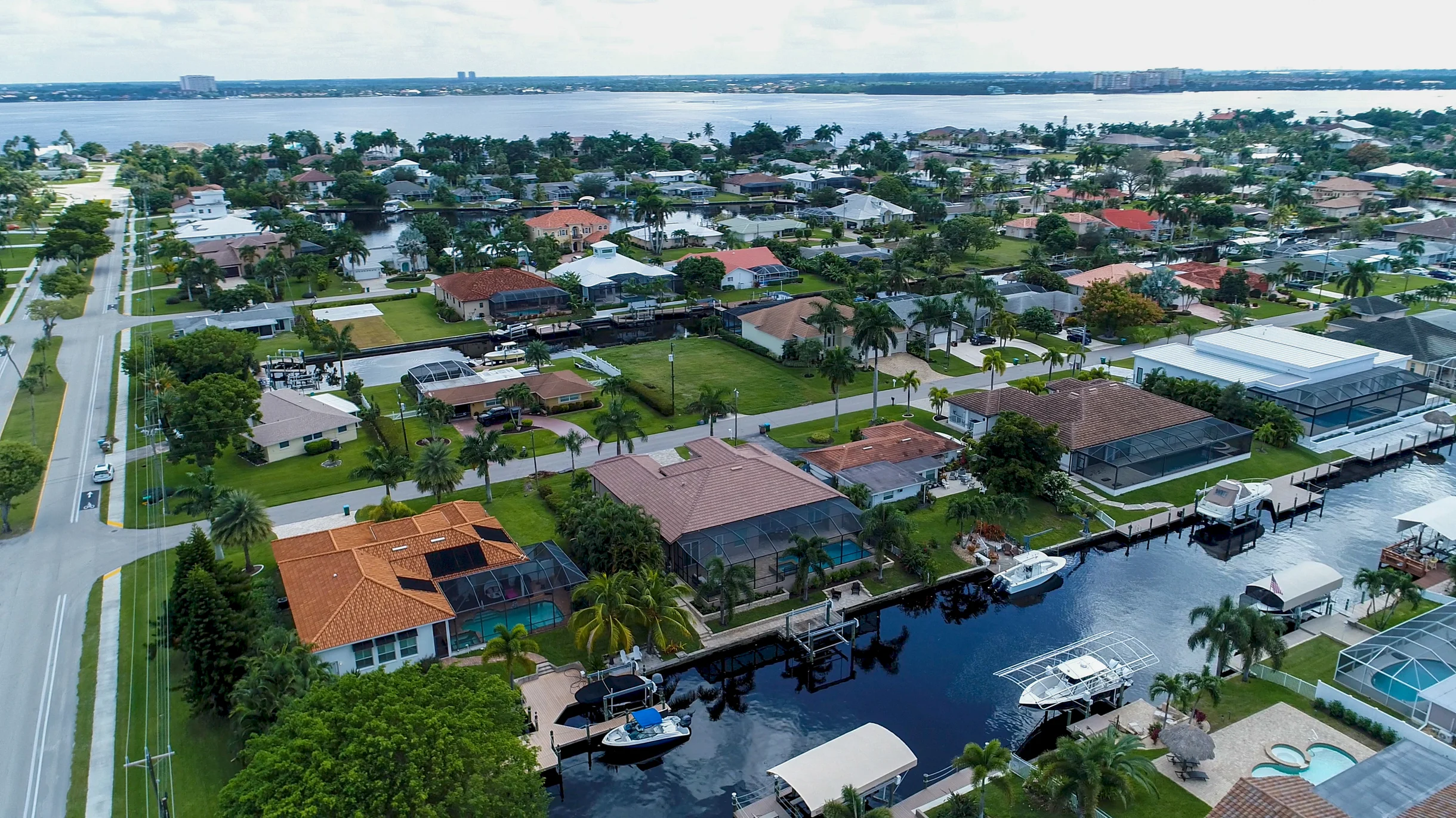 Home in Cape Coral property photo 2