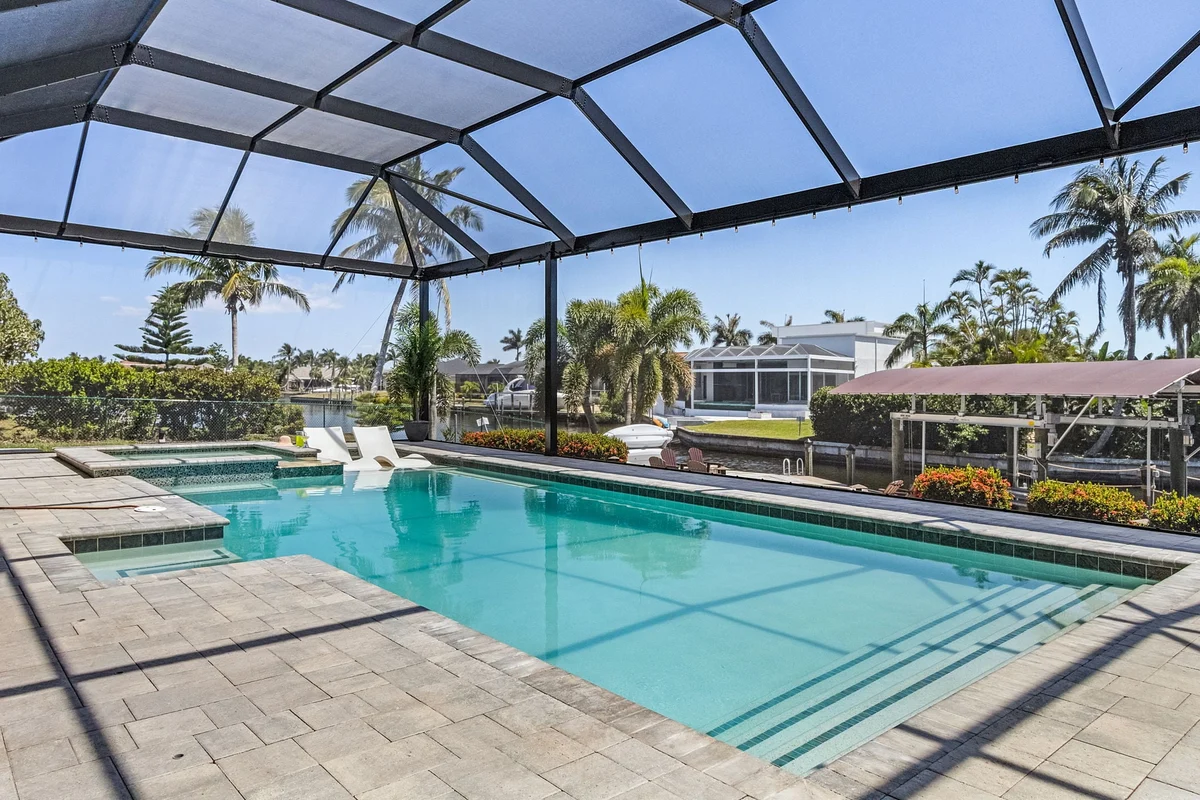 Home in Cape Coral property photo 2
