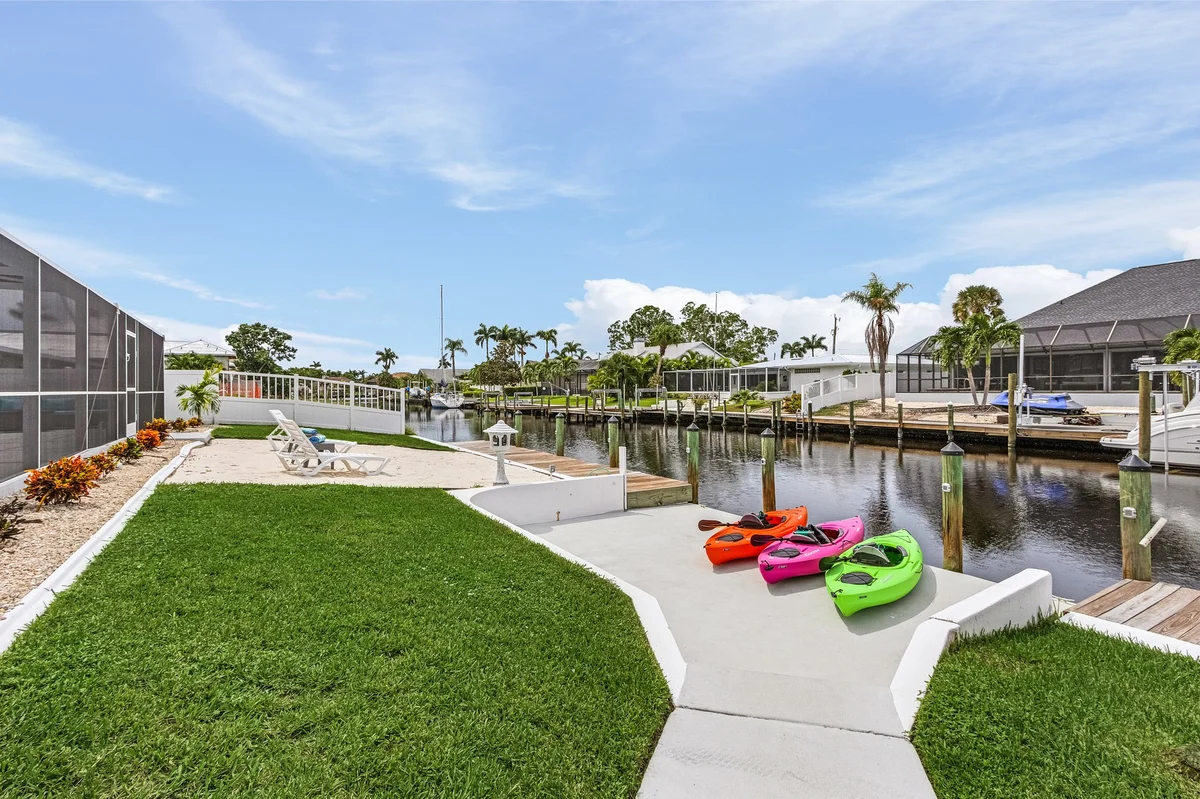 Home in Cape Coral property photo 4