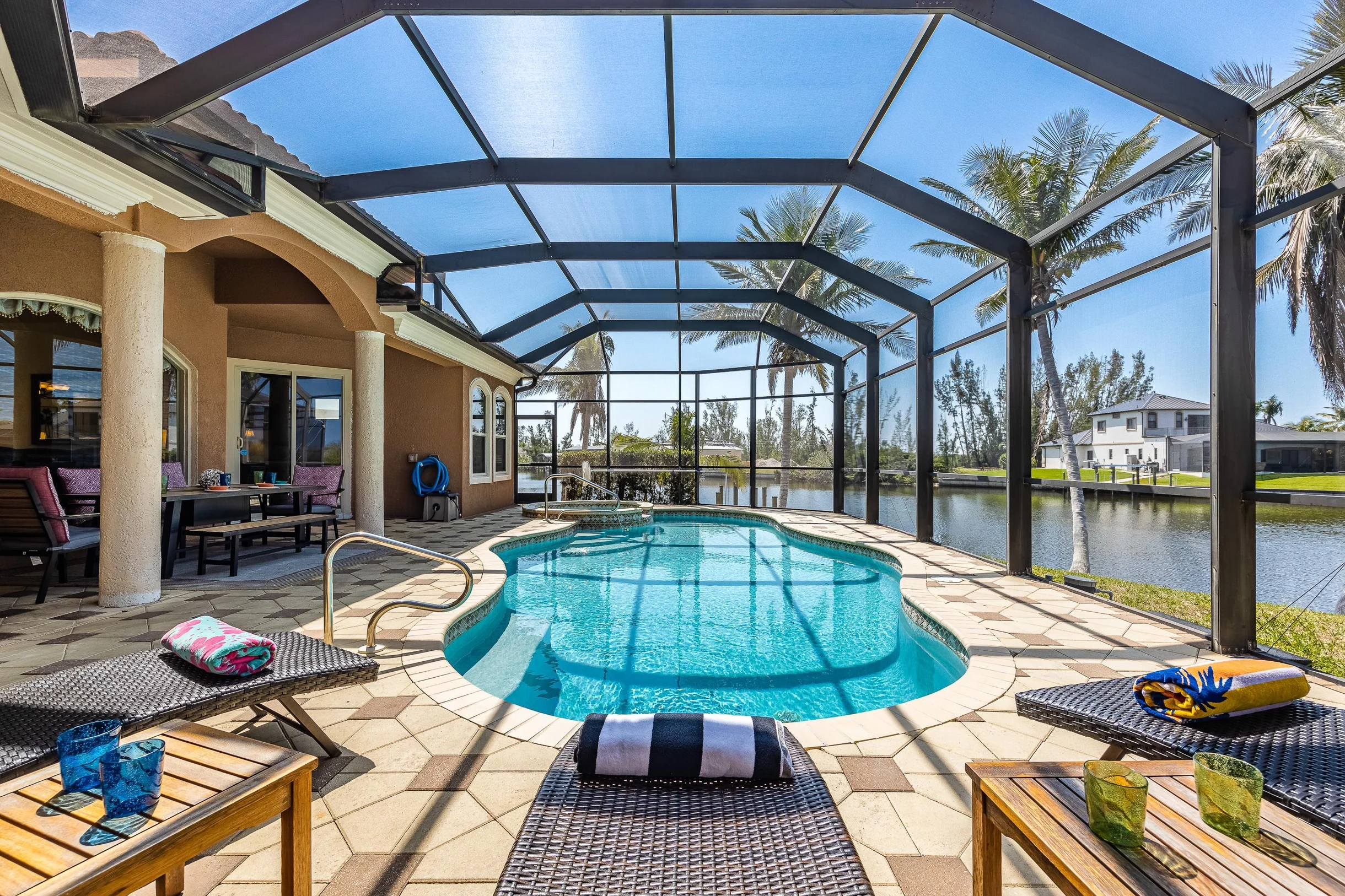 Home in Cape Coral property photo 2
