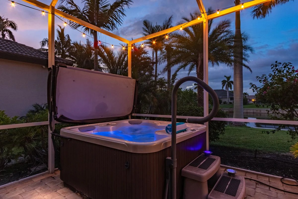 Home in Cape Coral property photo 4
