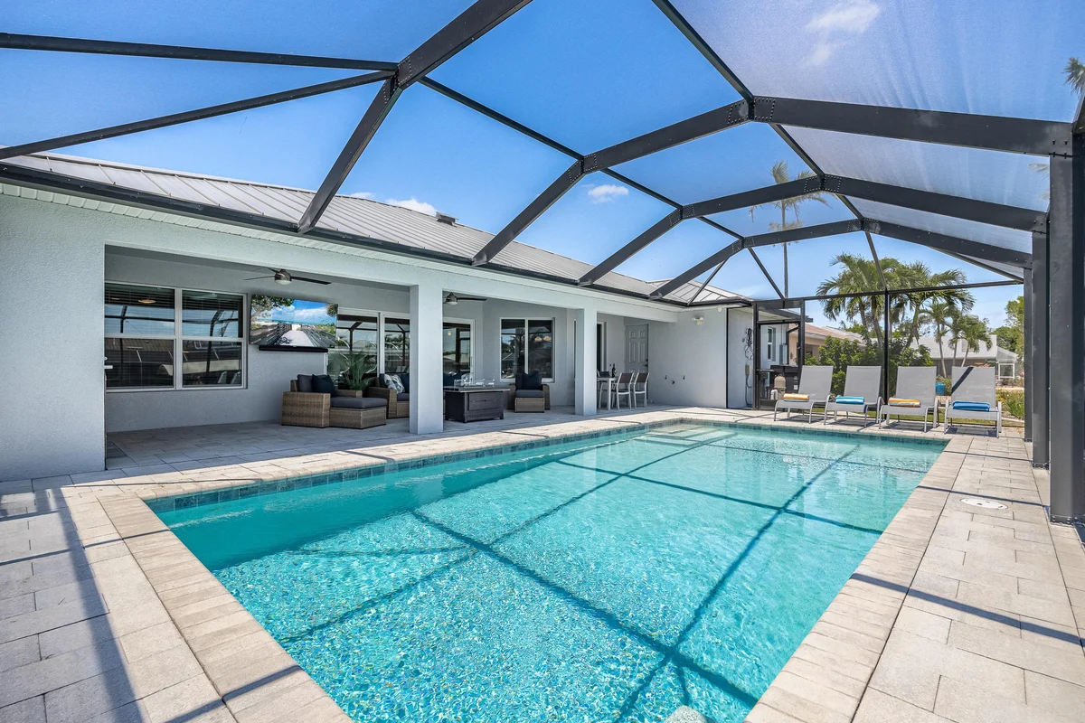 Home in Cape Coral property photo 2