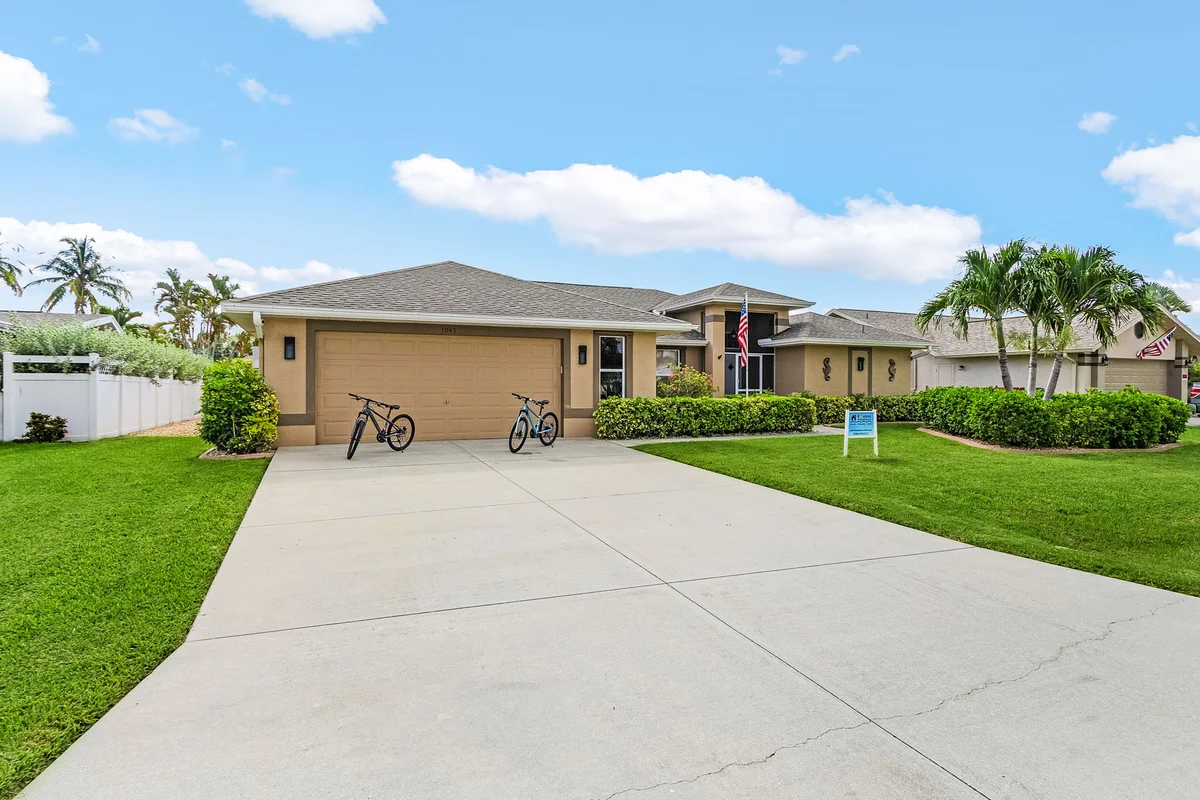 Home in Cape Coral property photo 4