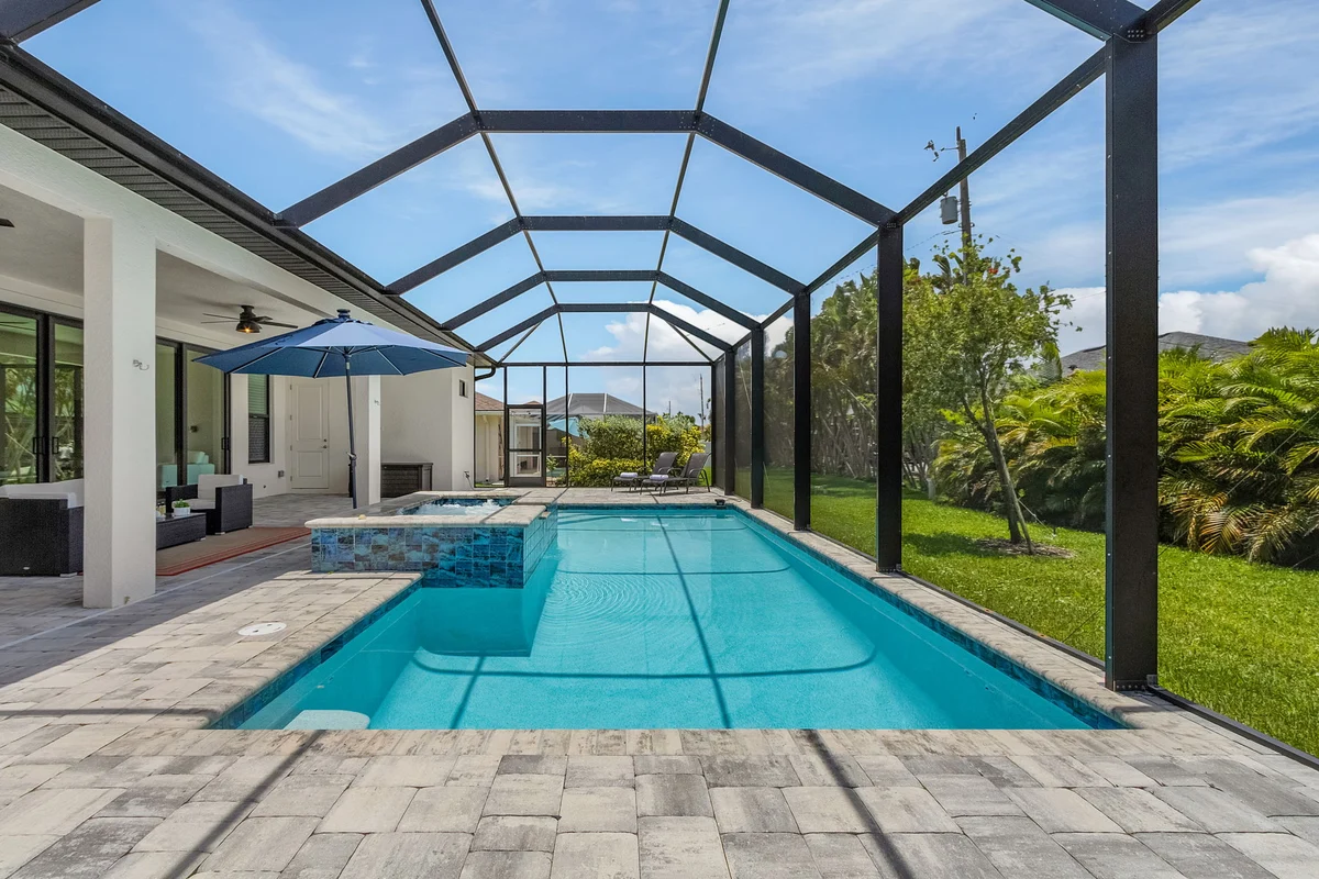 Home in Cape Coral property photo 2