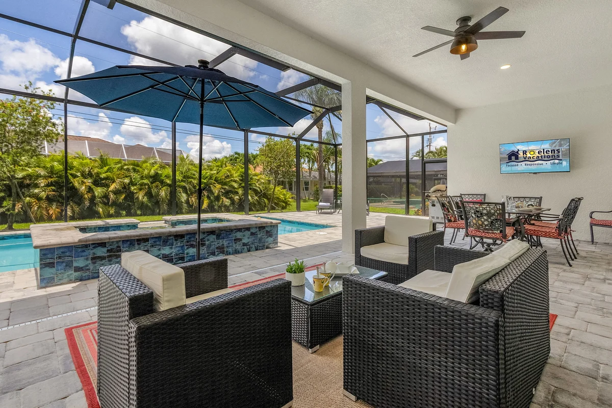 Home in Cape Coral property photo 3