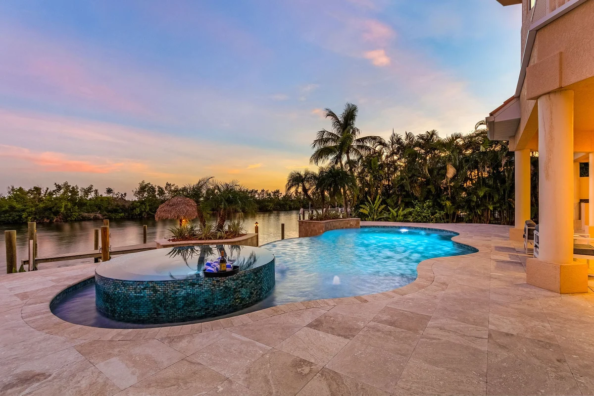 Home in Cape Coral property photo 5