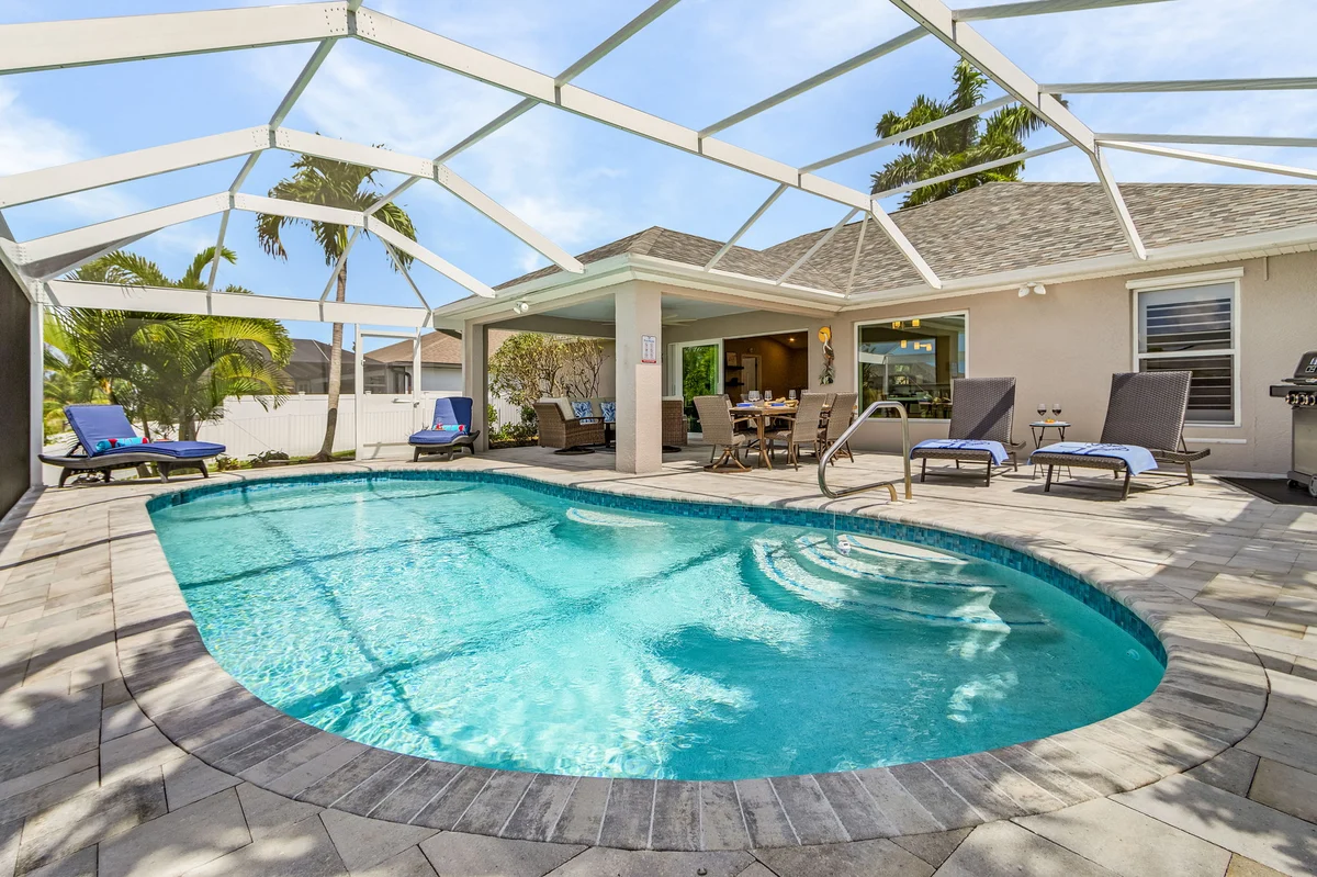 Home in Cape Coral property photo 2
