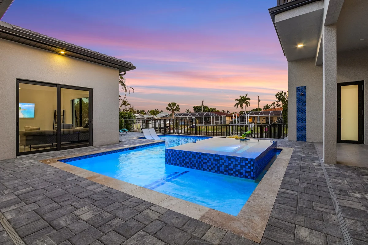 Home in Cape Coral property photo 2