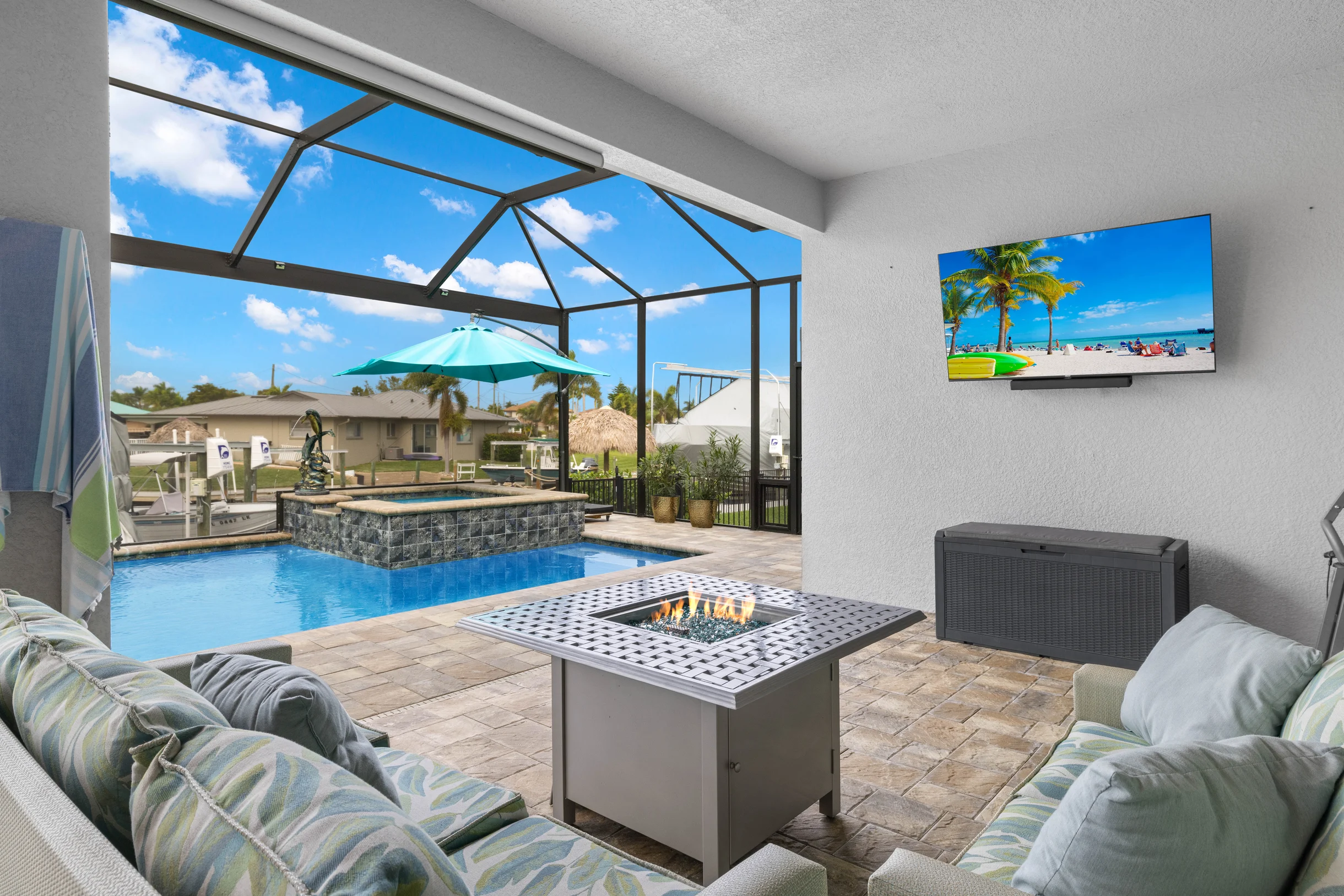 Home in Cape Coral property photo 3