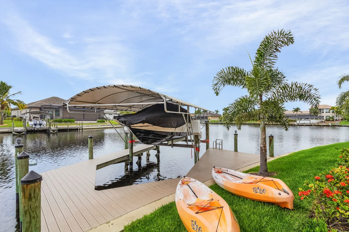 Home in Cape Coral property photo 5