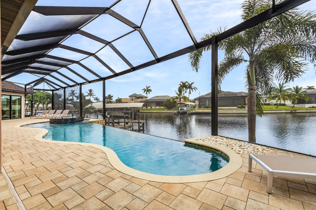 Home in Cape Coral property photo 2