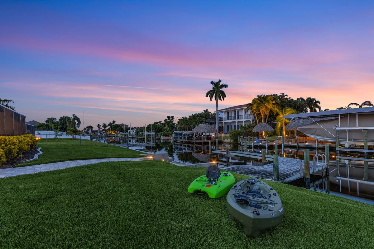 Home in Cape Coral property photo 5