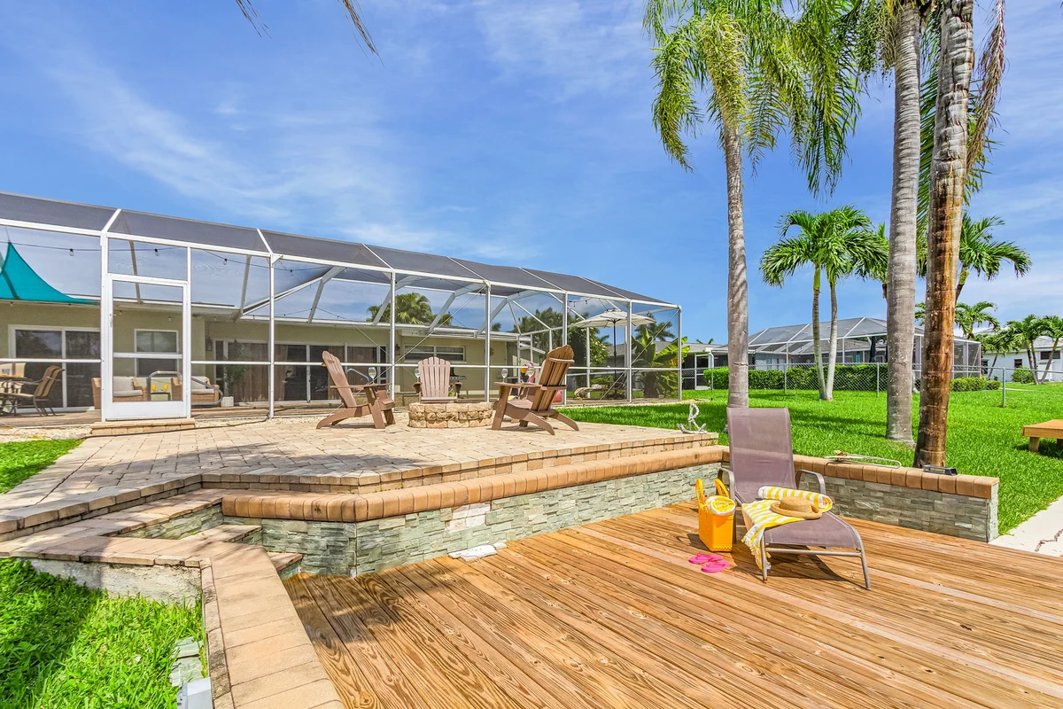 Home in Cape Coral property photo 3
