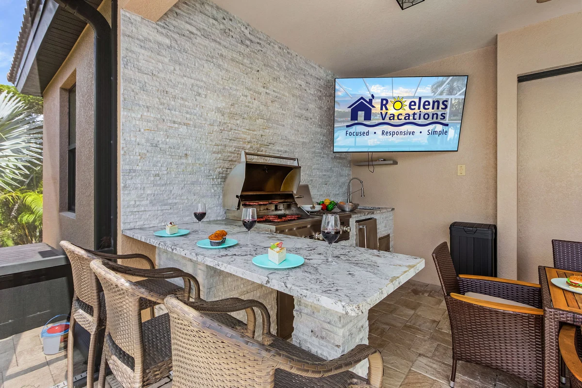 Home in Cape Coral property photo 3