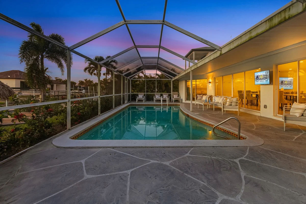 Home in Cape Coral property photo 2
