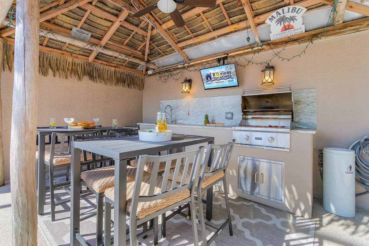 Home in Cape Coral property photo 2