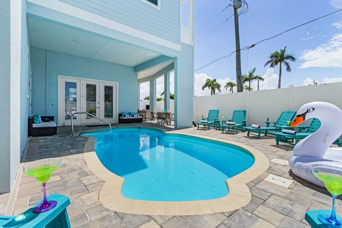 Home in Fort Myers Beach property photo 3
