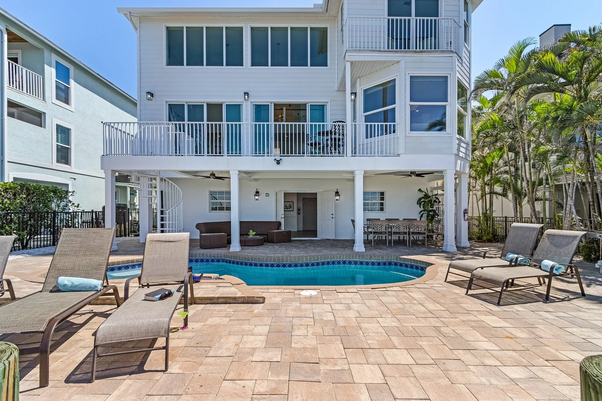 Home in Fort Myers Beach property photo 5