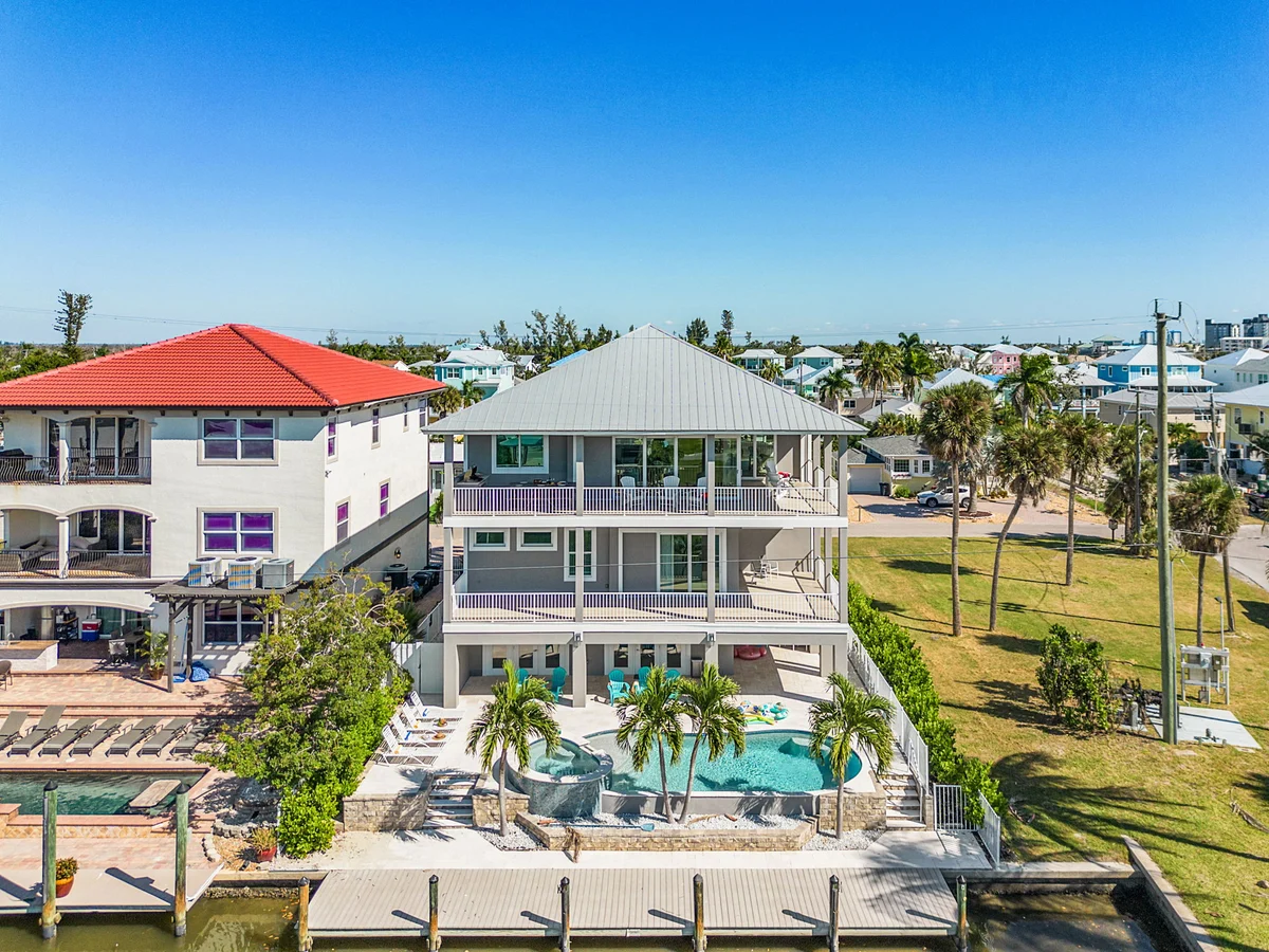 Home in Fort Myers Beach property photo 4