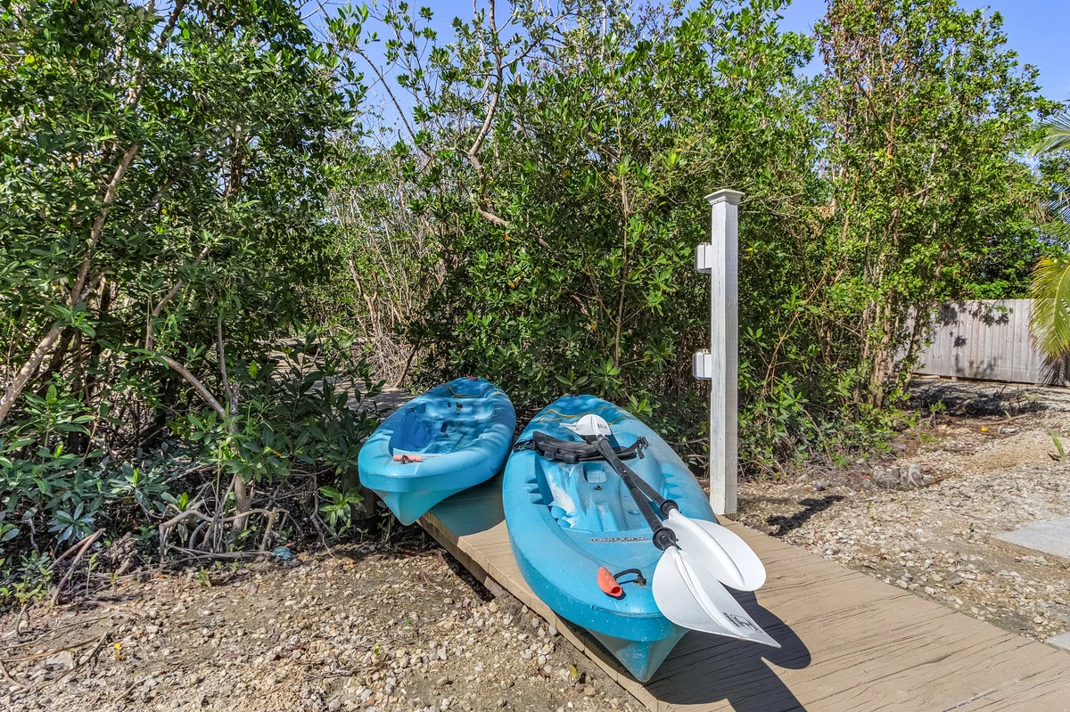 Home in Fort Myers Beach property photo 3
