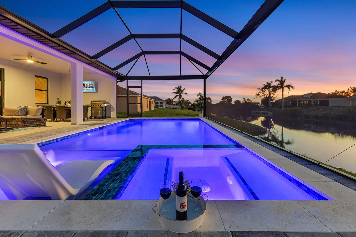 Home in Cape Coral property photo 2