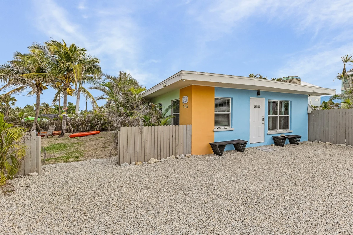 Home in Fort Myers Beach property photo 2