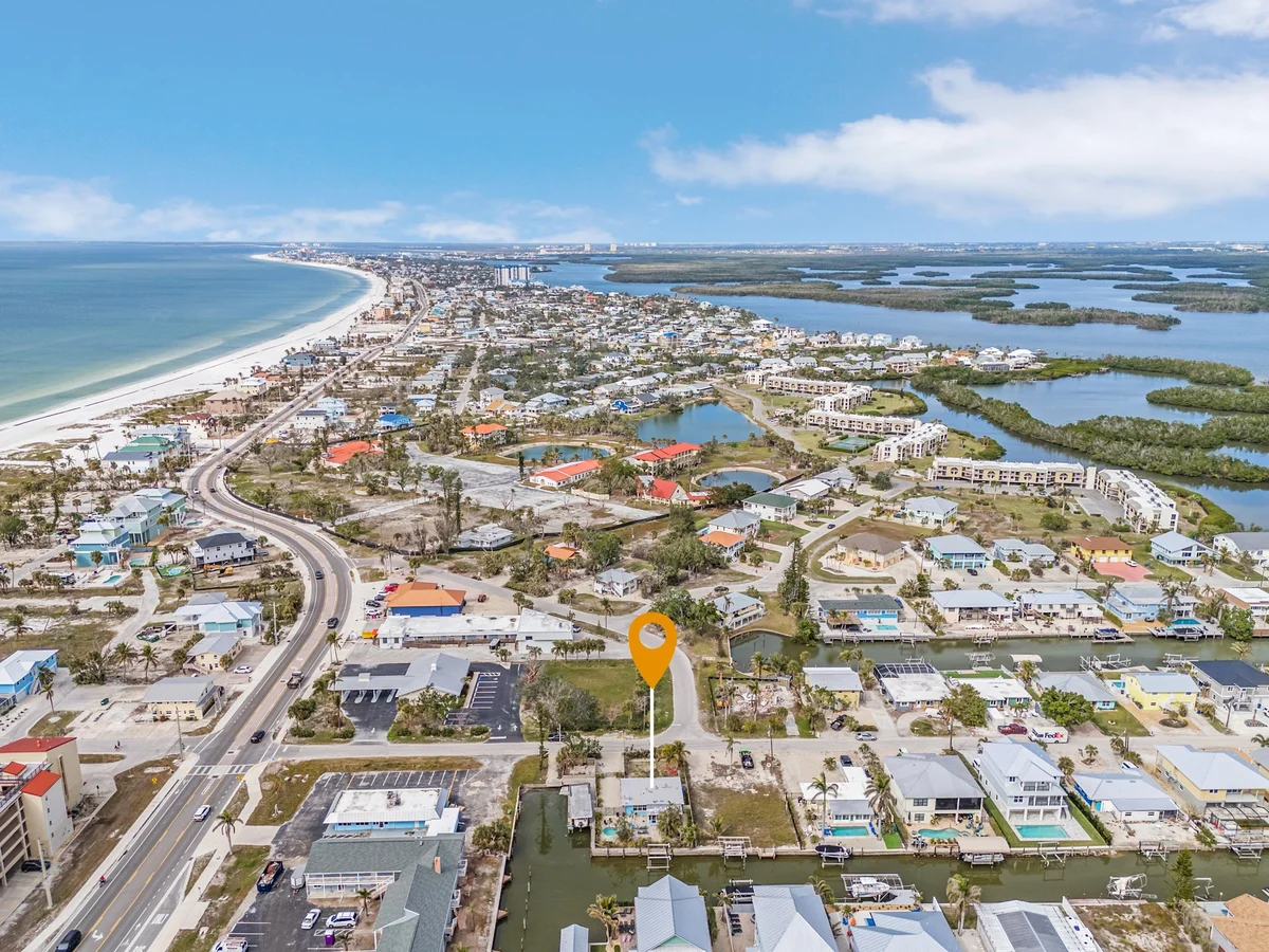 Home in Fort Myers Beach property photo 3