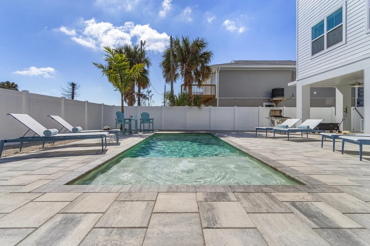 Home in Fort Myers Beach property photo 4