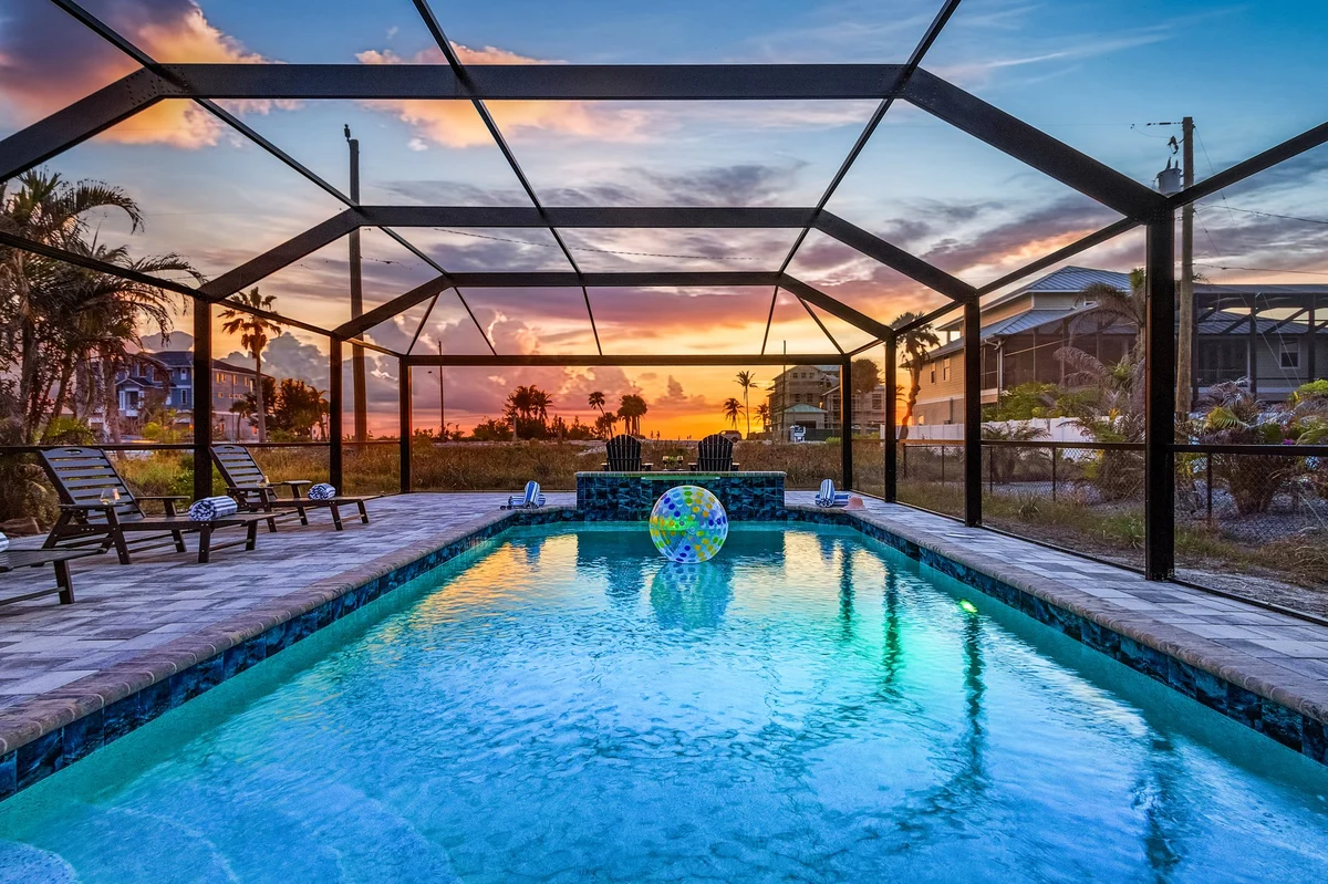 Home in Fort Myers Beach property photo 3