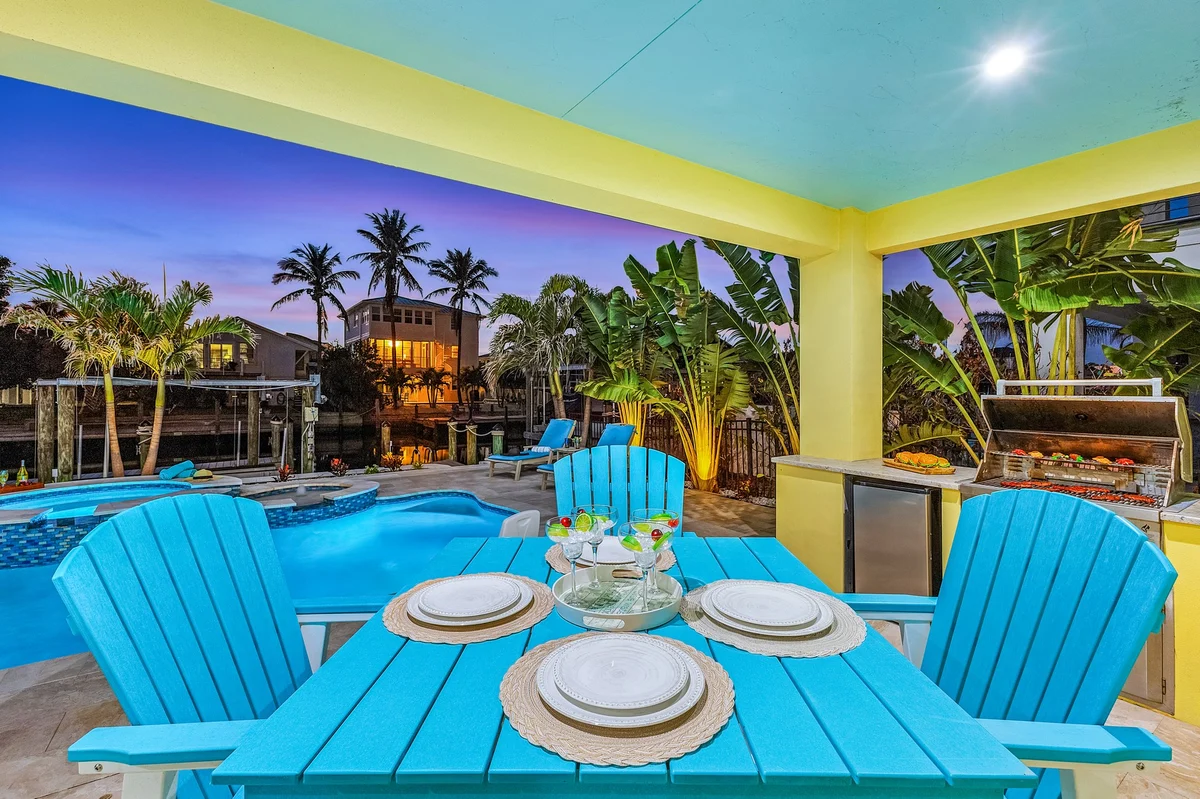 Home in Fort Myers Beach property photo 4